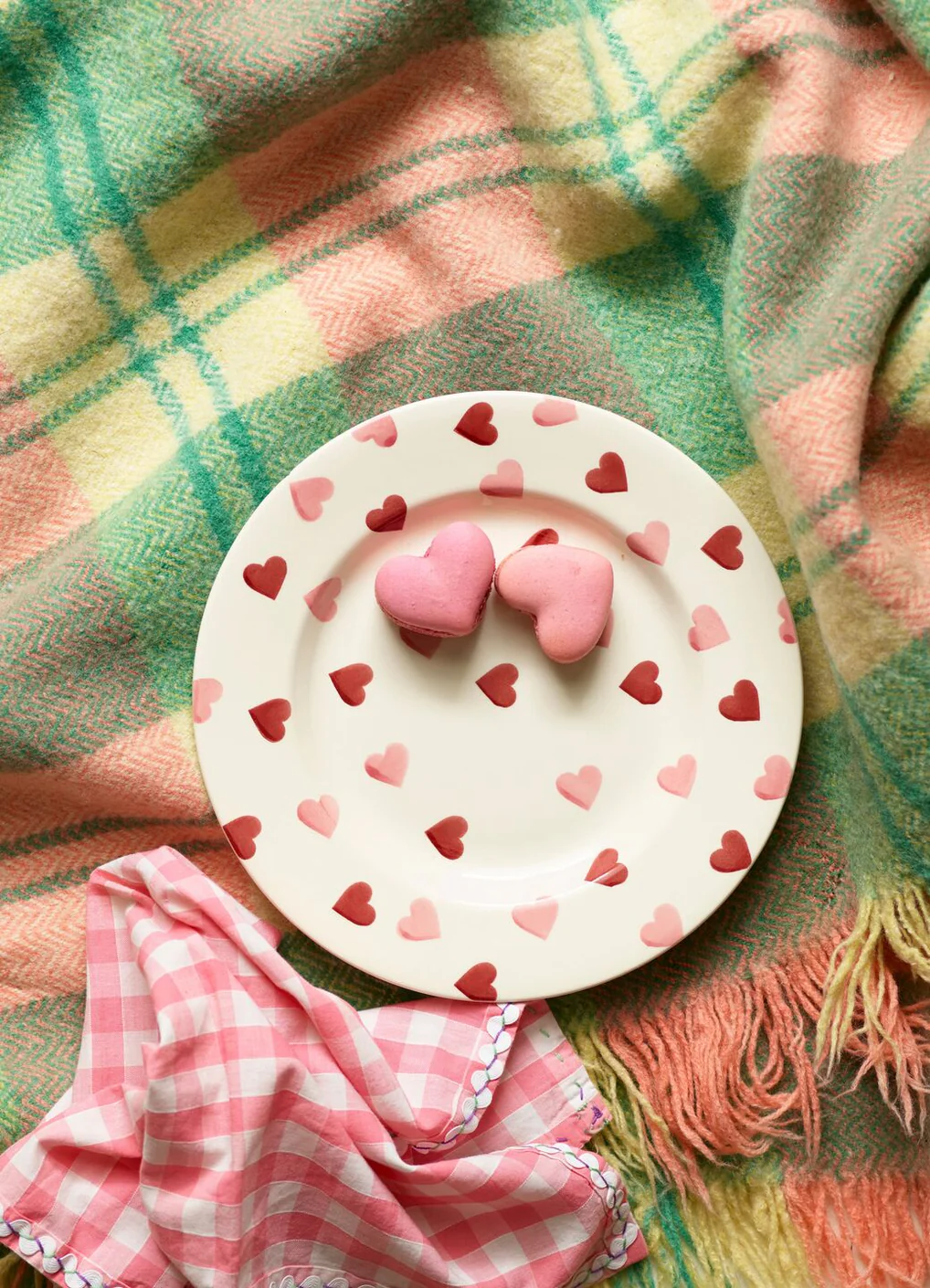 EB Hearts 8 1/2″ Plate