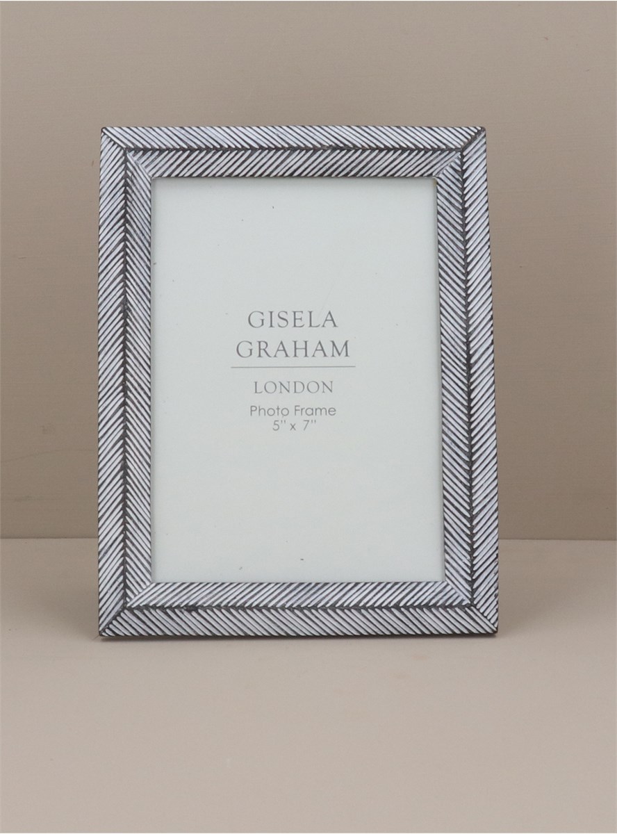 GG Grey & White 5x7 Frame