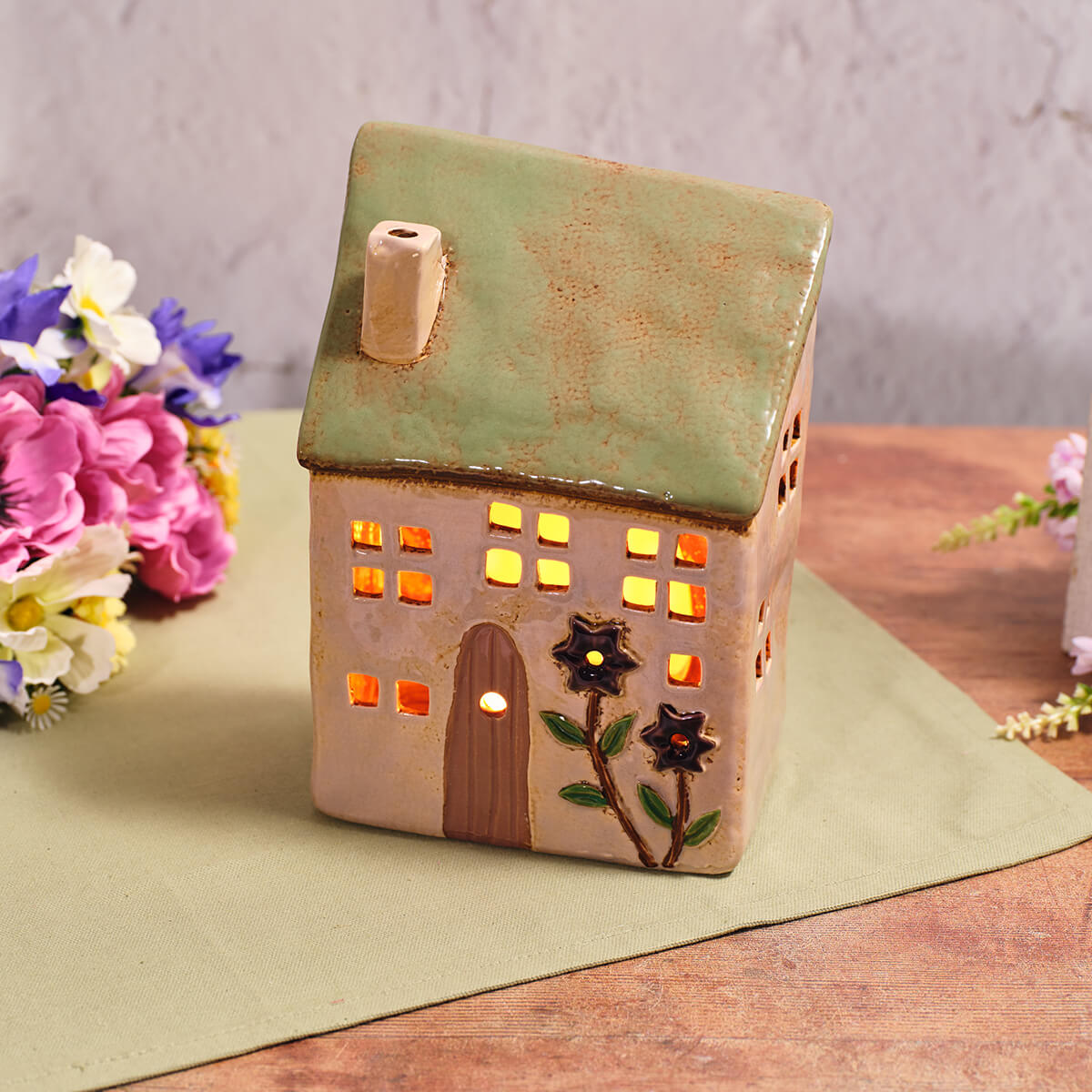 LA Floral Stoneware House Sage Roof