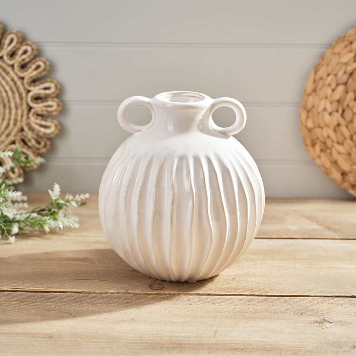 LA Stone Lrg Round Ruffled Cream Vase