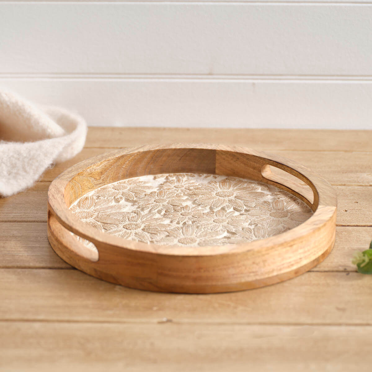 LA Antique white Mango Rnd Tray