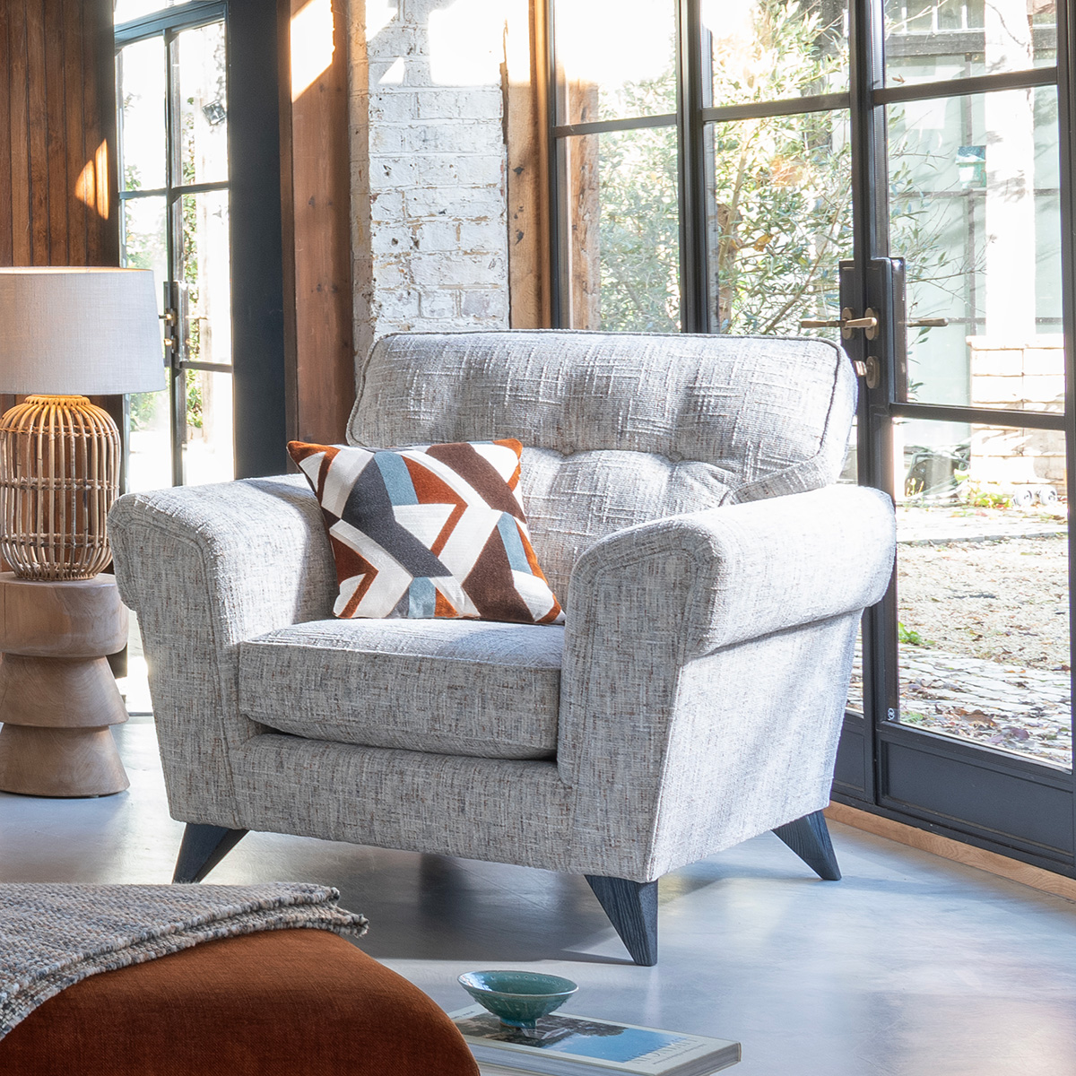 Alstons Nevada Chair SE 7997 x1 scatter 0909 with weathered ash feet