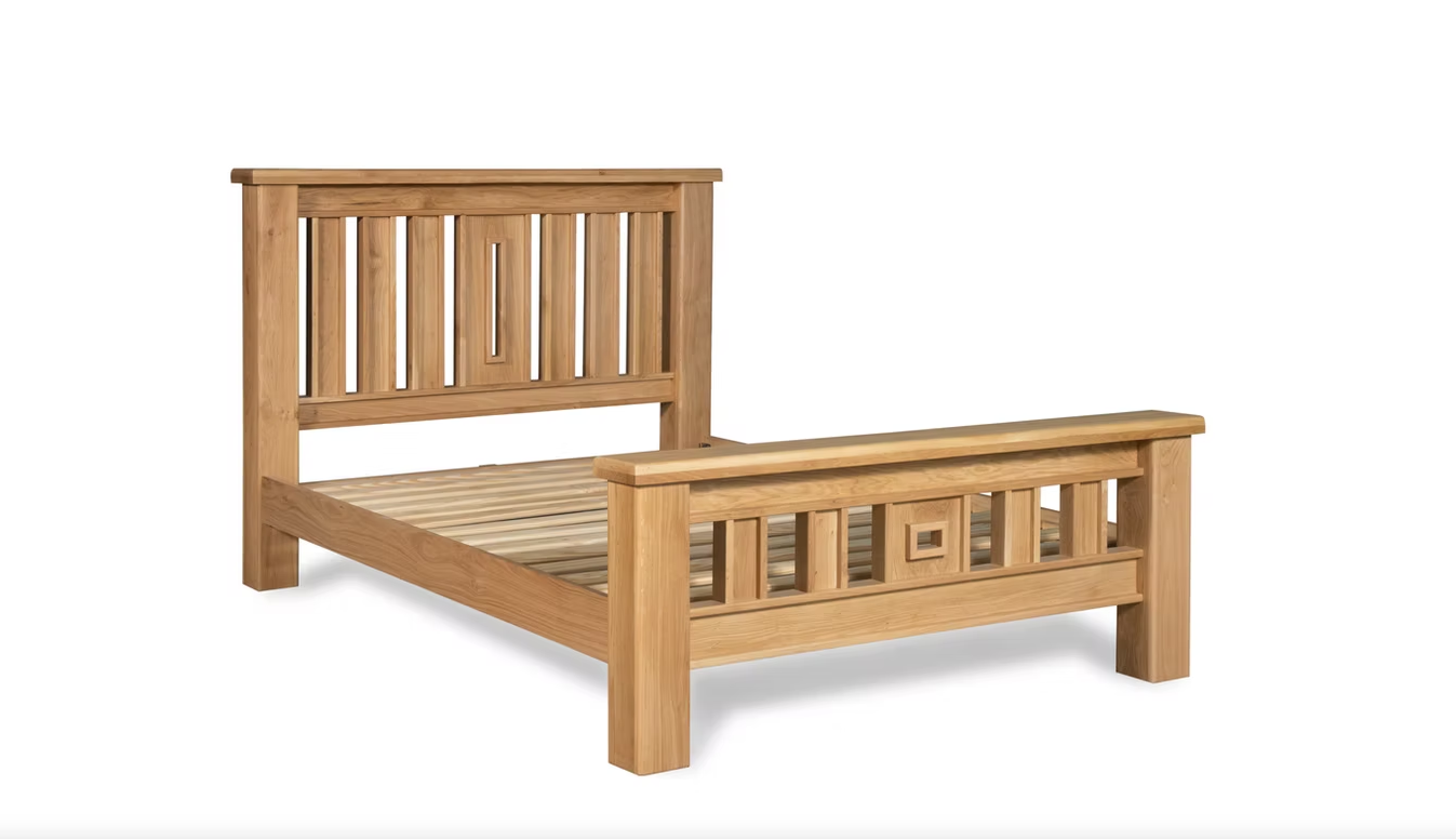 Yeats 5ft Bedframe – Oak