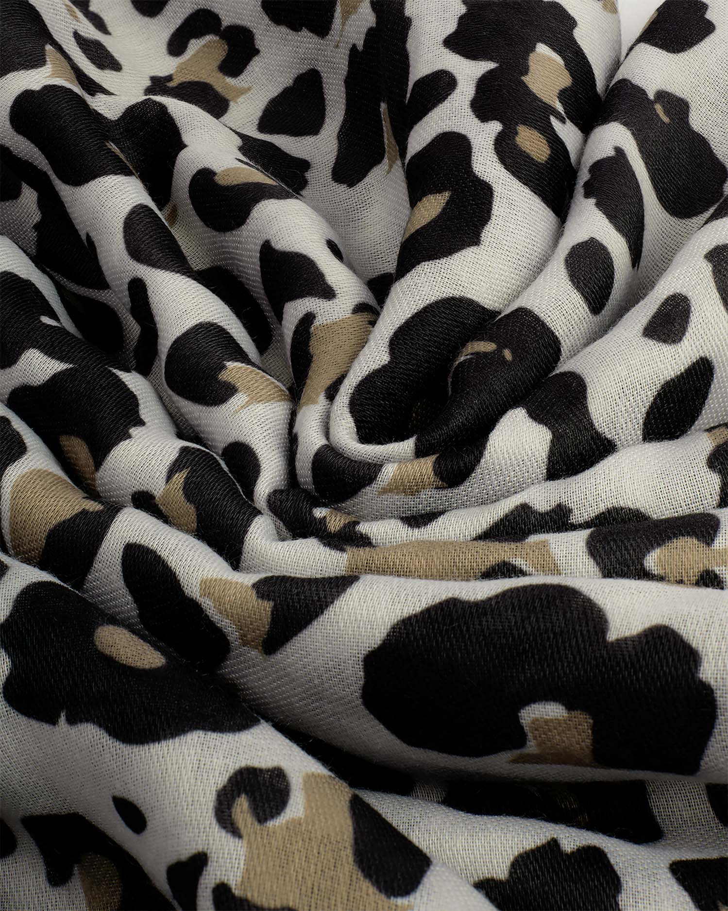 KL Printed Scarf Leopard Black SS26