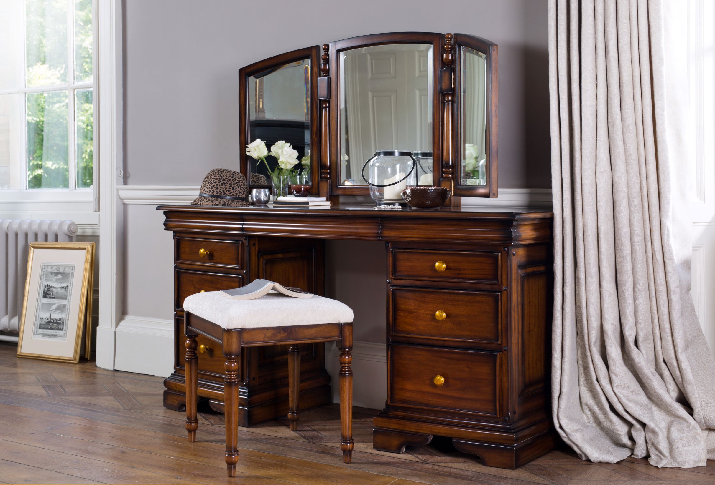 Normandie Dressing Table & Mirror